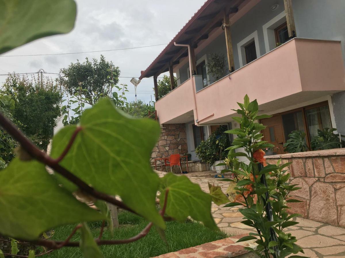 Natural Holiday Houses Ksamil Exterior foto